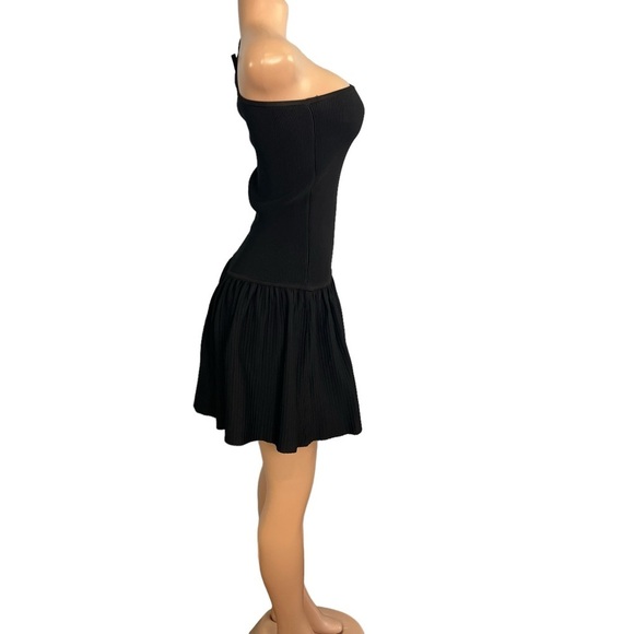 3/$30 🍂 BCBGMAXAZRIA One Shoulder Fit And Flare Dress Ribbed Black - Picture 7 of 11